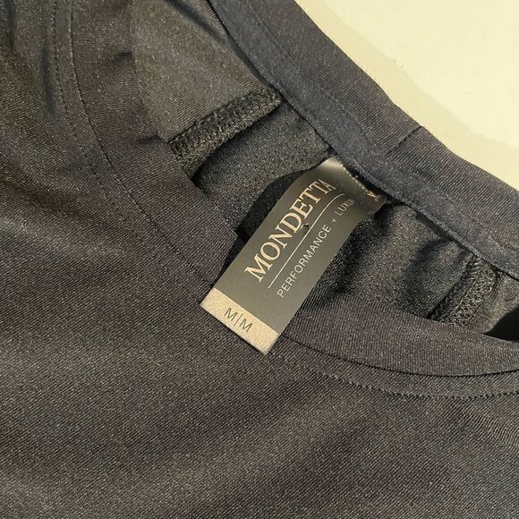 Mondetta short sleeve top - M - 🙂3/$15 - Picture 5 of 8